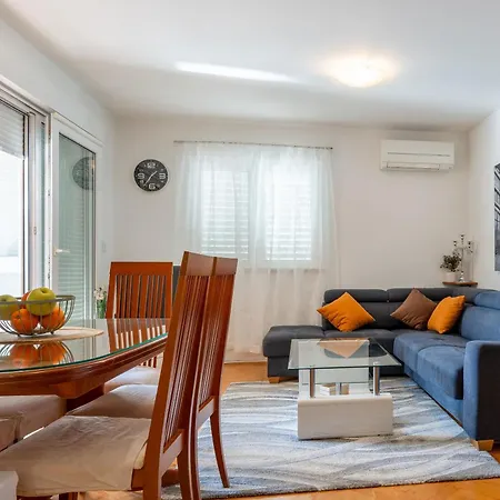 29 Apartmán *